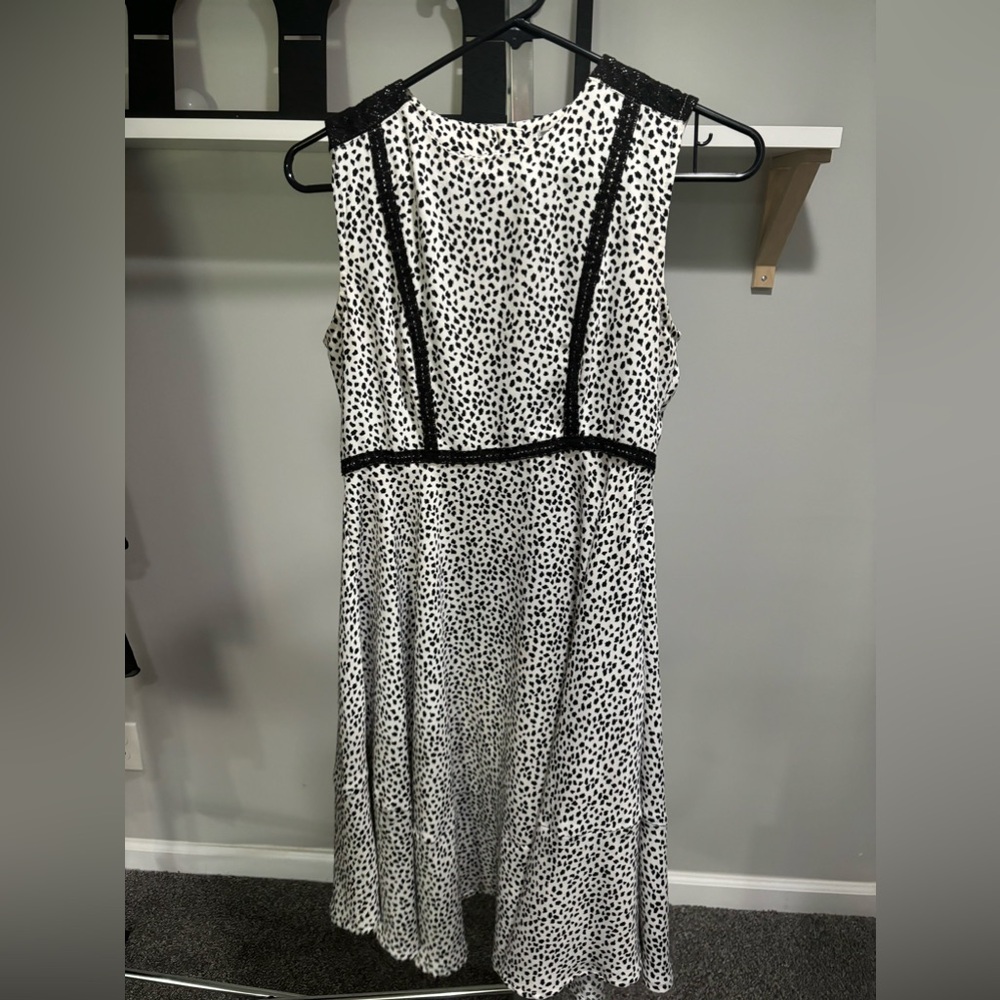 H&M Lace and Black & White Print High Waist Fit/Flare Dress. Size 8.